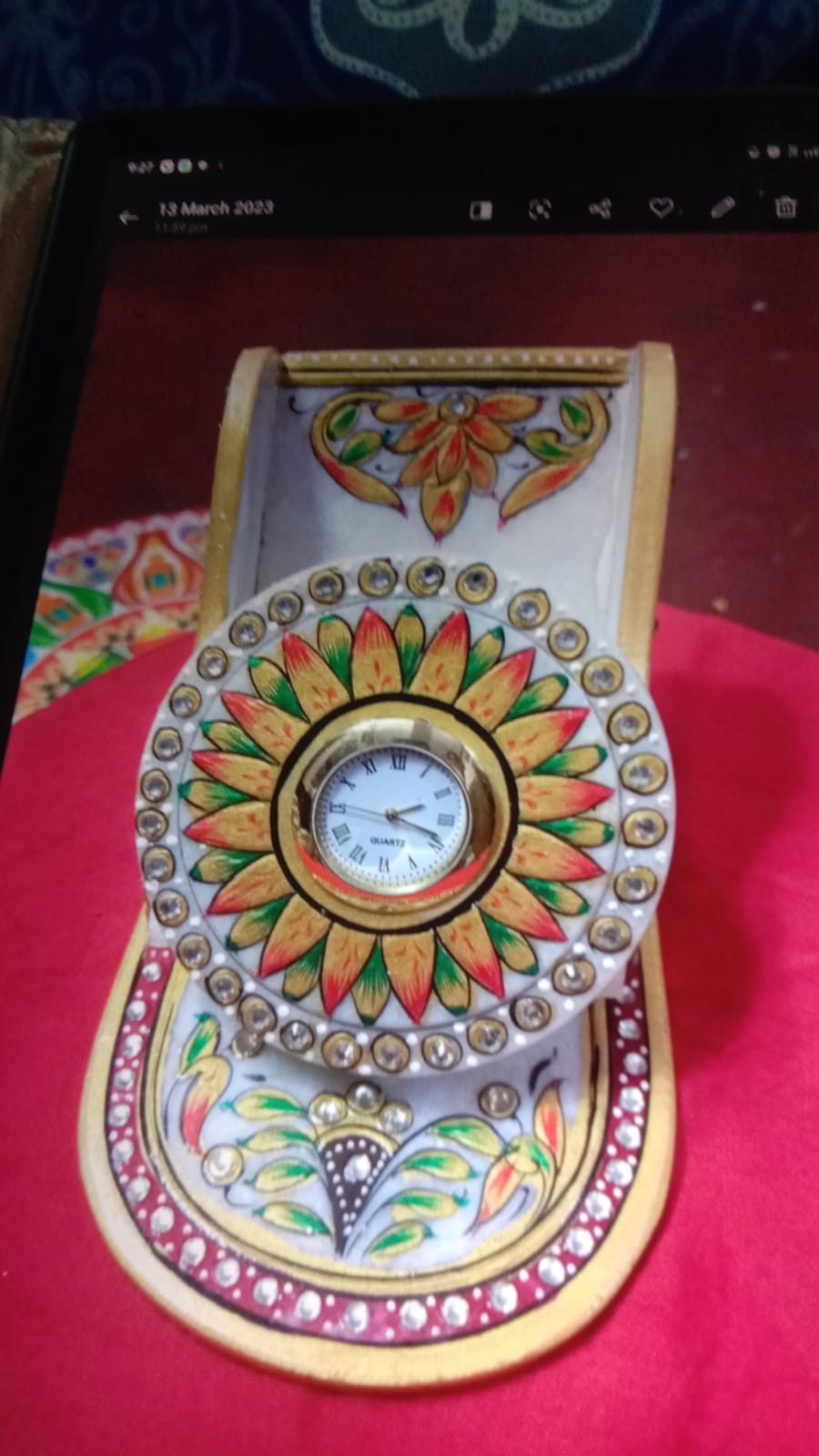Marble Art Mobile Stand with Watch